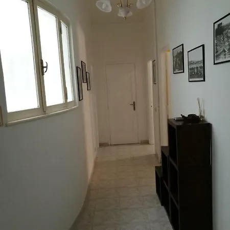 Viale Eritrea 72 Ferienhaus *
